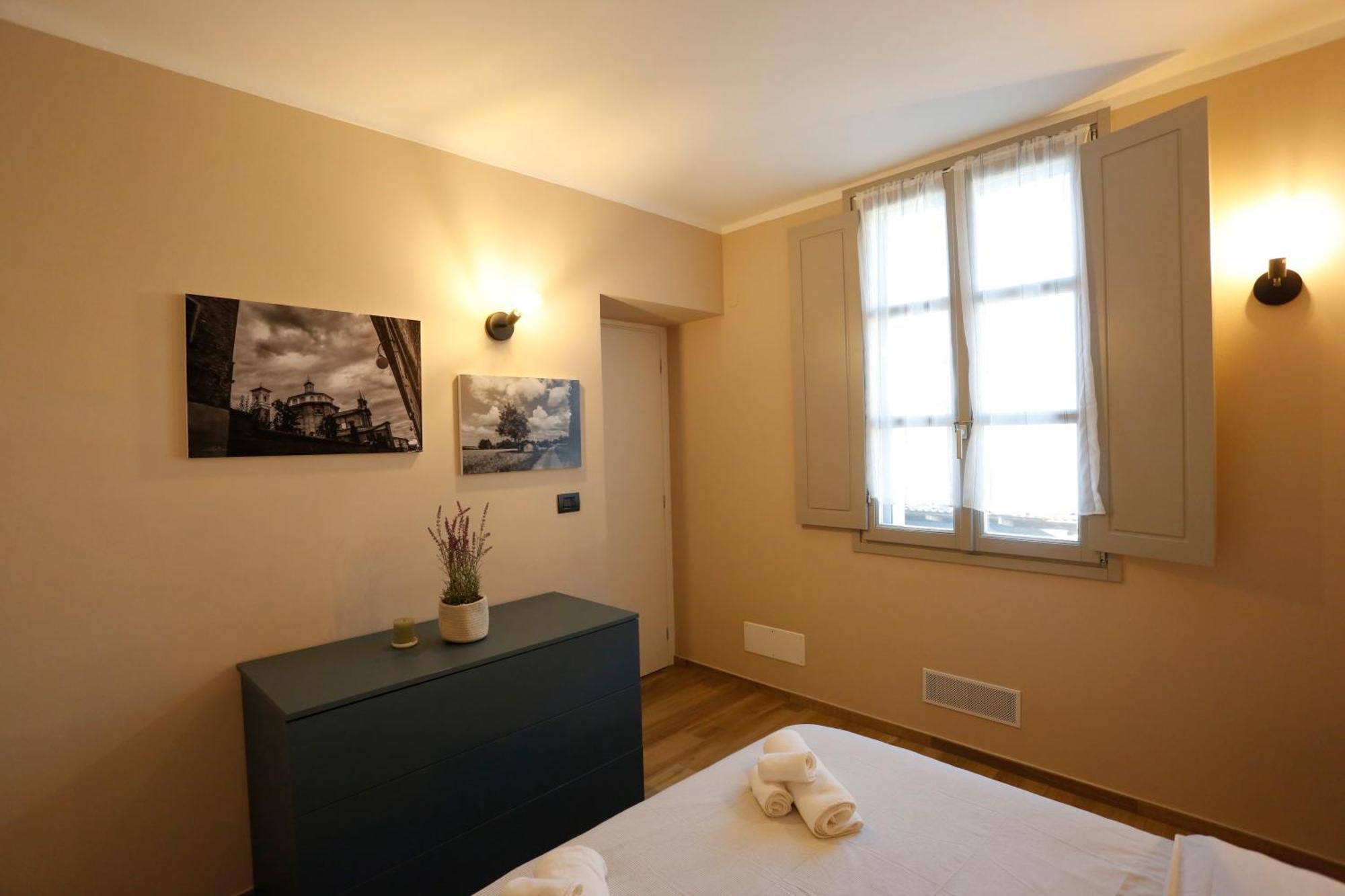 Via Roma Guest House Cherasco Exteriér fotografie